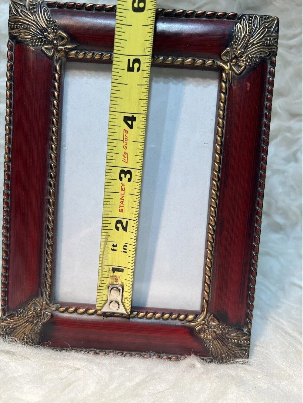Vtg Ornate Resin Scroll Photo  Frame Stand 5x7” Elegant Cottage Core Burgundy
